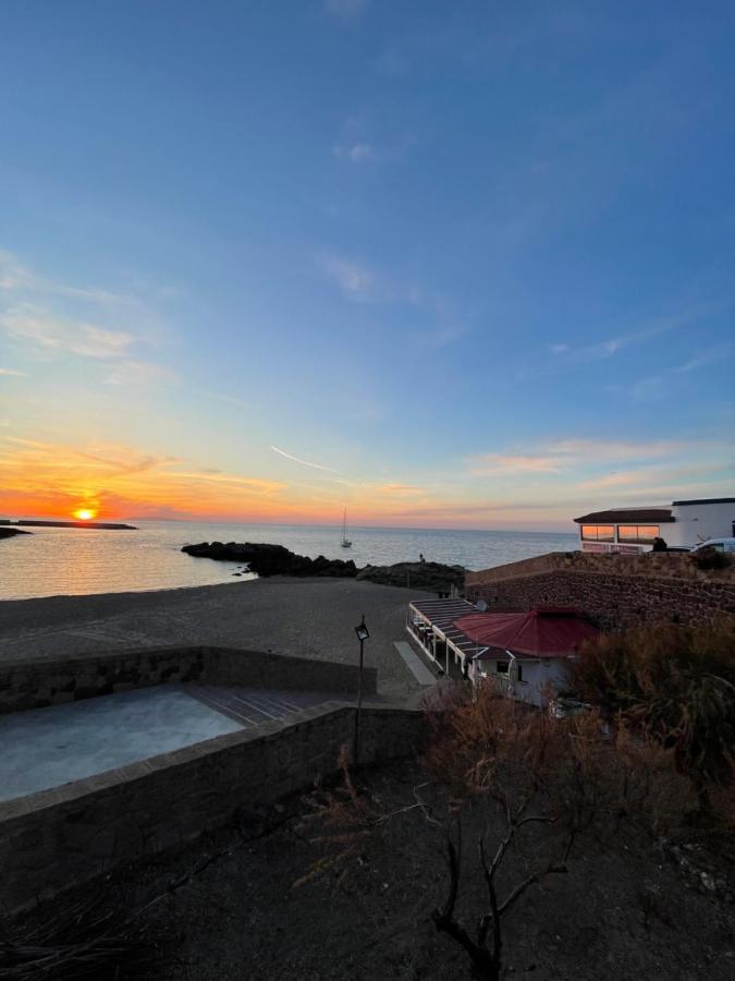 Appartamento Il Tramonto Castelsardo Exterior photo